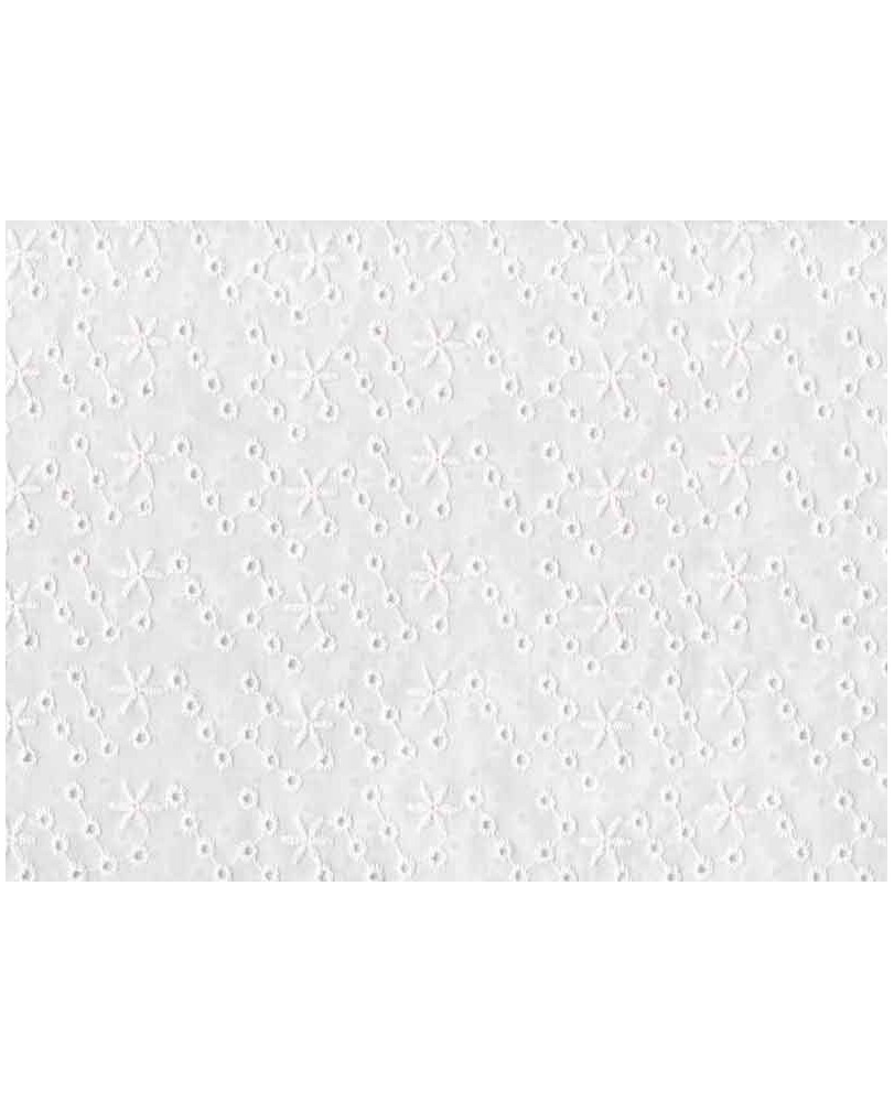 Coupon broderie anglaise motif étoiles, 45x60cm dans Tissus par Marotte et Cie