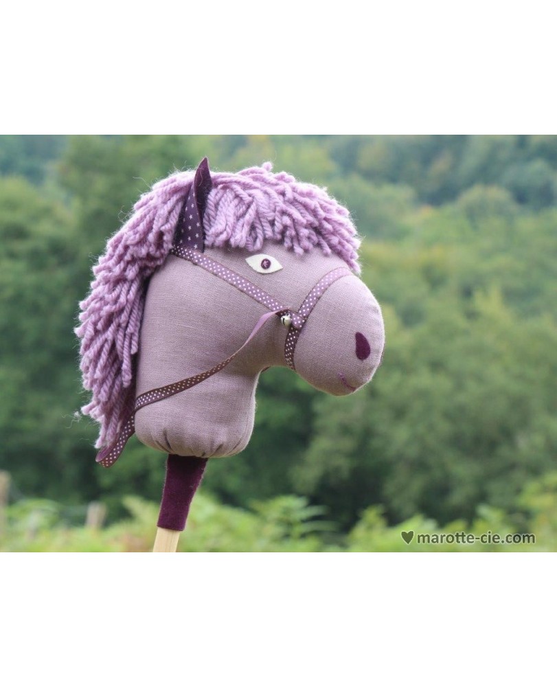 Kit CHEVAL BATON VIOLET en vente chez Marotte et Cie